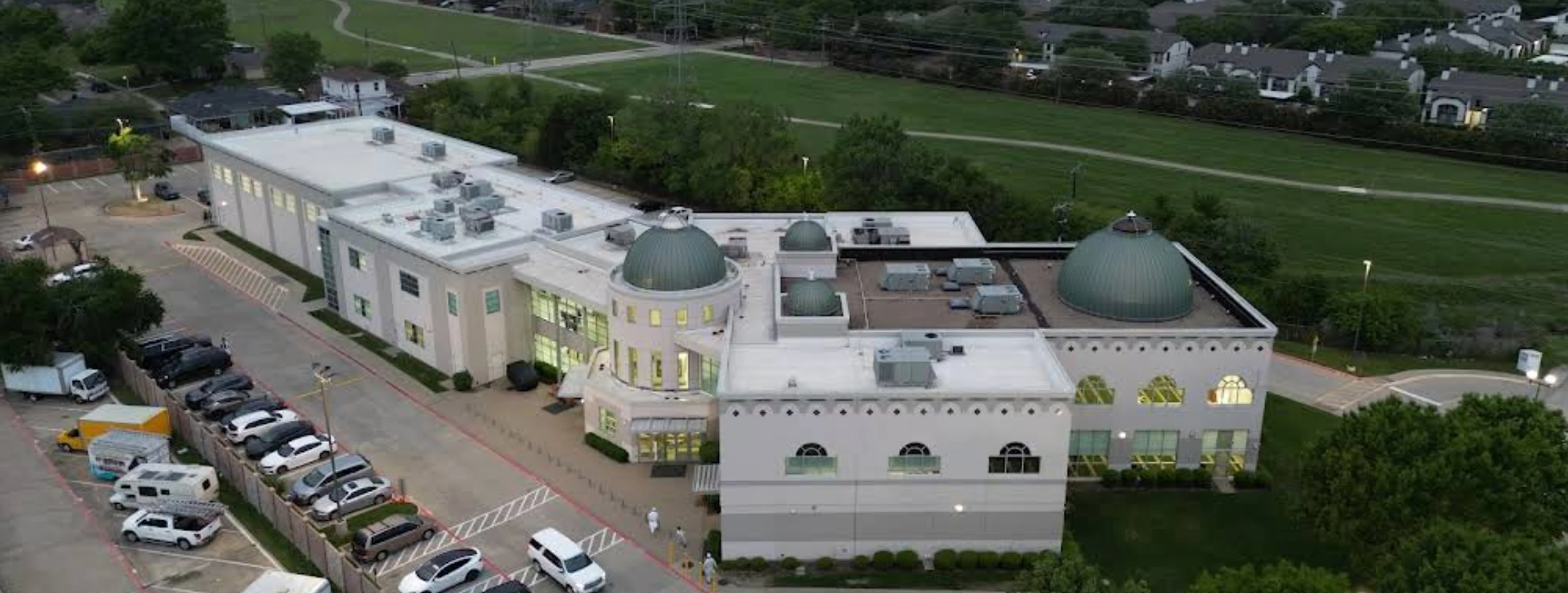 Exterior view of Islamic Association of Collin County Plano building